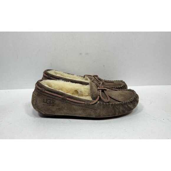 UGG Dakota Brown Suede Slippers Moccasins 5612 Wool Lined Shoes Women's Size 6 - Picture 1 of 8